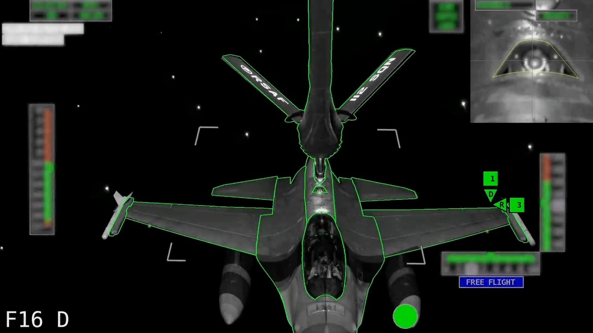 Nocne tankowanie F-16D przy użyciu singapurskiego A330 MRTT (Multi Role Tanker Transport).