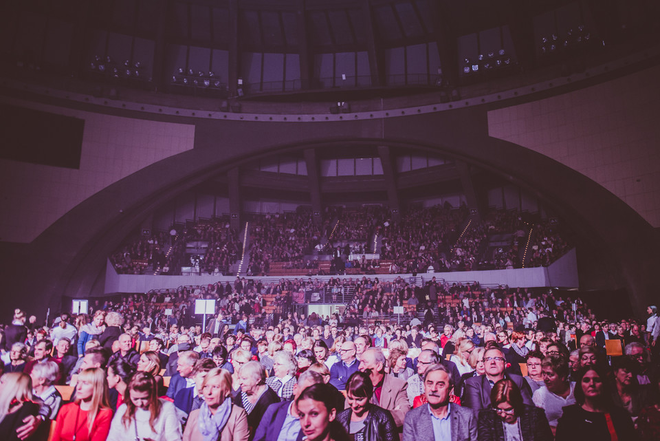 Koncert Mireille Mathieu - zdjęcia publiczności / Wrocław - Hala Stulecia