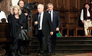 W Warszawie msza święta w intencji ofiar katastrofy smoleńskiej