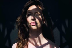 Joy Williams, romantyczka rodem z Wenus