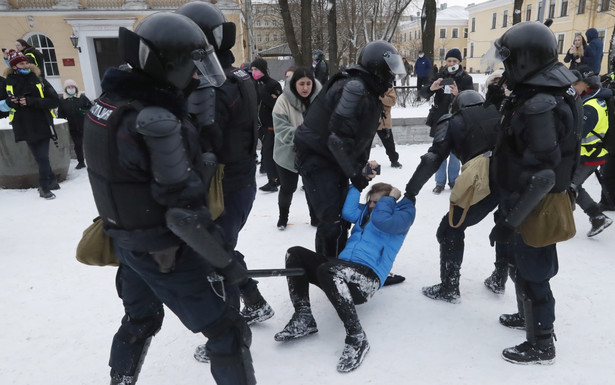Na protestach w obronie Nawalnego zatrzymano już ponad 4 tysiące osób
