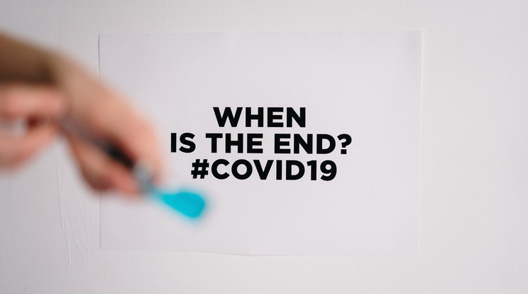 A hivatalos adatok szerint a SARS-CoV-2 vírus okozta Covid-19 betegségnek az Egyesült Államokban van a legtöbb fertőzöttje, 54 859 966. A halálos áldozatok száma 825 816 /Illusztráció: Pexels 