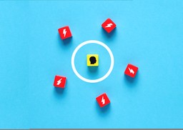 QUIZ. Podajemy trzy nazwiska, odgadnij imię. Na pytaniu nr 8 możesz się wyłożyć