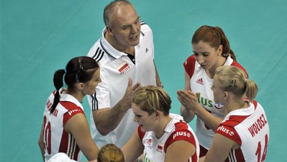 FIVB ogłosiło nowy ranking żeńskich reprezentacji w siatkówce. Polki, wskutek braku awansu do turnieju finałowego World Grand Prix, spadły o dwie lokaty i zajmują aktualnie dziewiątą pozycję.