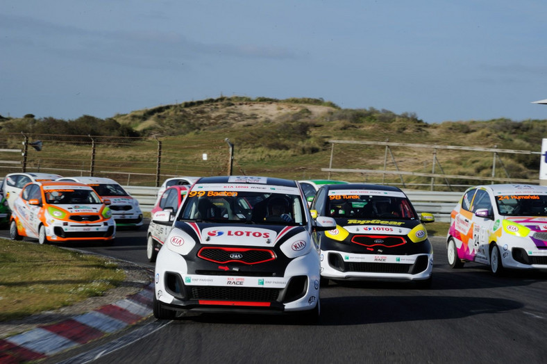 Kia Lotos Race 2015 na Slovakiaringu (19-21.VI)