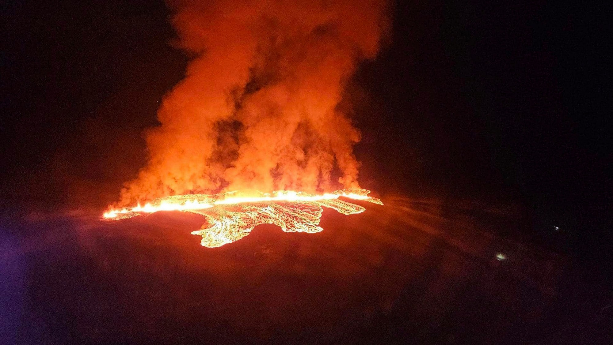 Pri Grendavíku sa obnovila sopečná aktivita.