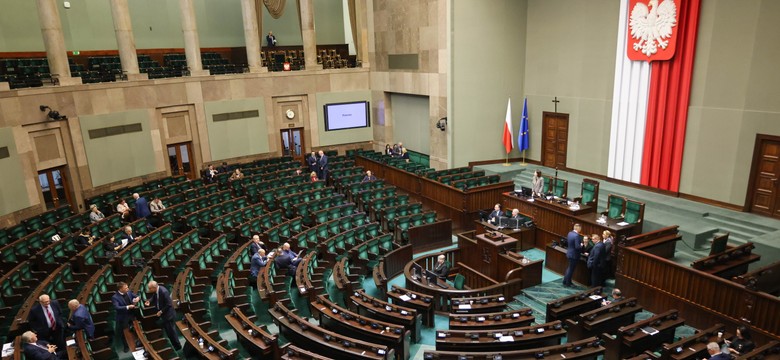 Sejm szykuje zmiany "skrajnie niekorzystne dla nauczycieli". Związkowcy alarmują