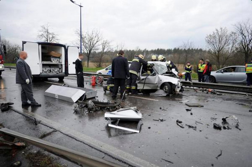 Taksówka z greckimi piłkarzami miała wypadek. Kierowca nie żyje!