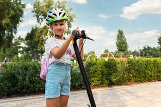 Obowiązkowe kaski i dodatkowe siodełka trafiły już do projektu ustawy