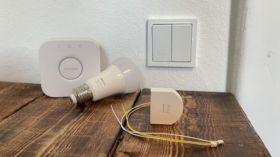 Wyłącznie dla Philips Hue: moduł Wall Switch zdecydowanie potrzebuje mostka Hue Bridge i lamp, którymi steruje za pomocą włącznika światła