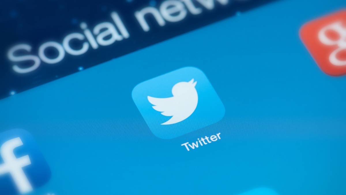 Twitter zablokował niemal milion kont popierających terroryzm