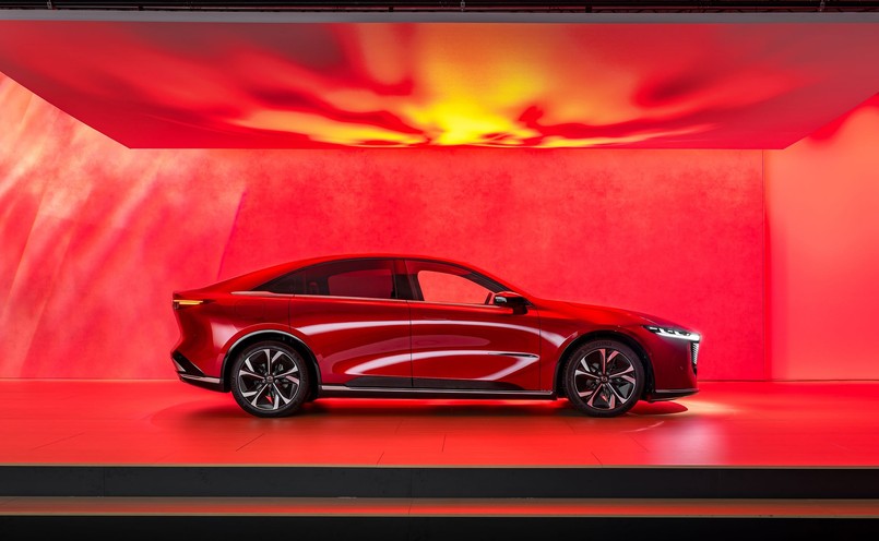 Nowa Mazda 6e