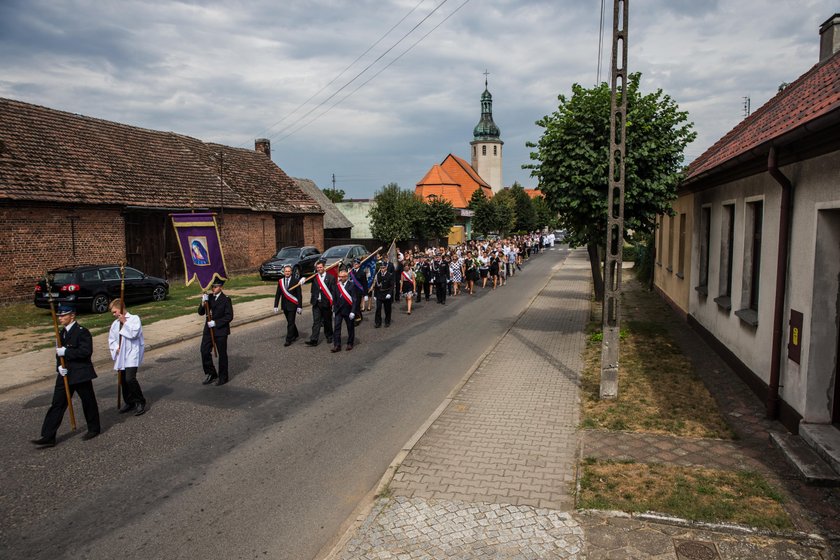 Pogrzeb dzieci utopionych w Darłówku