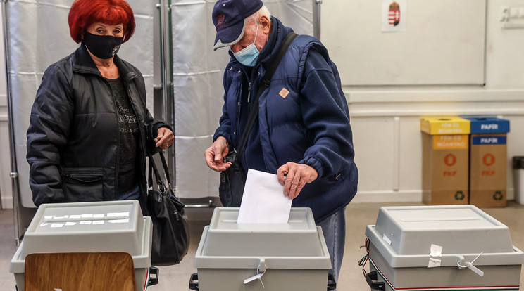 Rendben zajlik az országgyűlési választás / Fotó: Zsolnai Péter