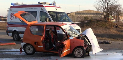 Naćpany kierowca wjechał w ludzi. Ranny niemowlak