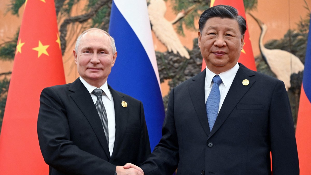 Prezydenci Władimir Putin i Xi Jinping podczas spotkania w Pekinie, 18 października 2023 r