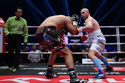 Łukasz Różański zdobył pas mistrza świata po niecałych dwóch minutach [WIDEO]