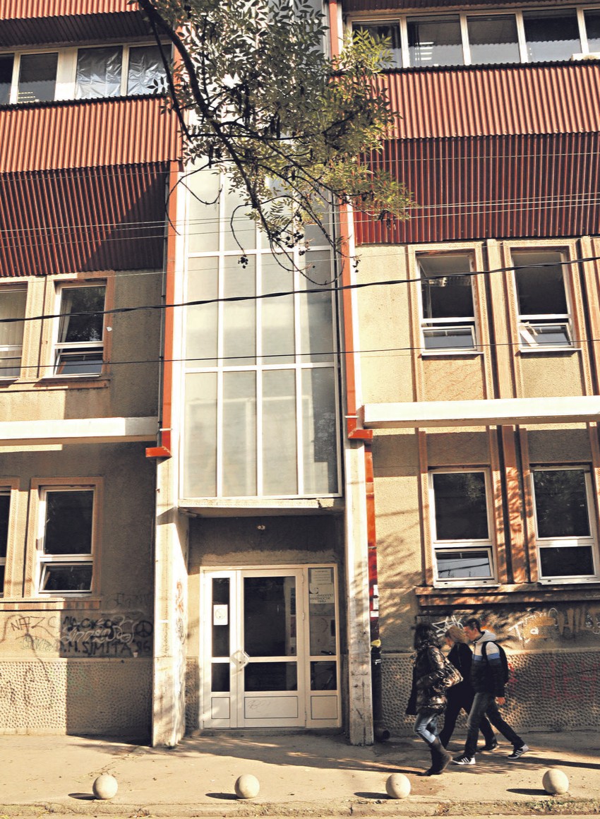 Policija sve proveravala: Fakultet umetnosti