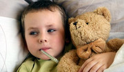 Jak zwalczać gorączkę u dzieci? Leki przeciwgorączkowe i nawodnienie organizmu