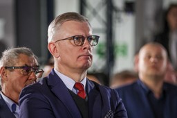 cenckiewicz wydał oświadczenie. żąda natychmiastowej dymisji
