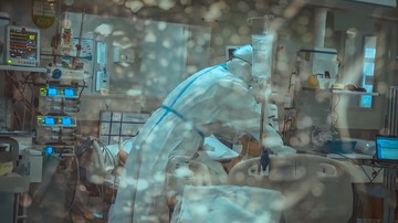 Koronavírus: az új betegek ötöde ebből a korosztályból kerül ki Magyarországon