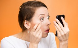 5 szkodliwych nawyków dla naszych oczu