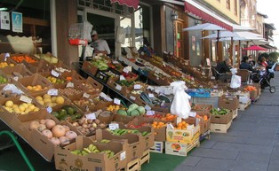 Czy 11.08.2024 r. to niedziela handlowa, handel bez zakazu w Lidlu, Biedronce, we wszystkich sklepach, galeriach i centrach handlowych