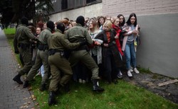 Wygrana Łukaszenki, protesty, represje... Sukcesy i porażki zbuntowanej Białorusi. ANALIZA