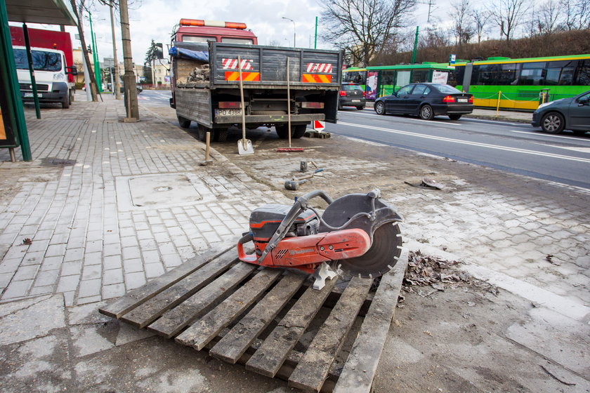 Drogowcy naprawili ścieżkę rowerową na ulicy Pułaskiego