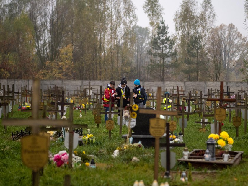 Światełko Pamięci po raz 6. na łódzkim cmentarzu 