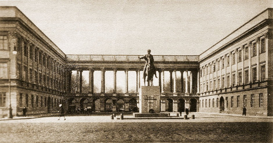 Siedziba Biura Szyfrów znajdowała się w Pałacu Saskim w Warszawie, 1930 r.