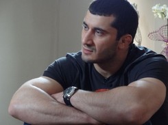 Khalidov o byciu muzułmaninem w Polsce w programie 'Granice kariery'