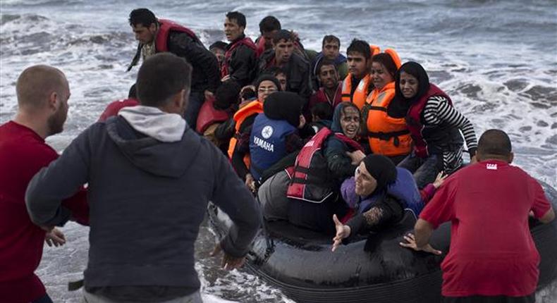 EU border agency says migrant arrivals in Greece drop 90 pct