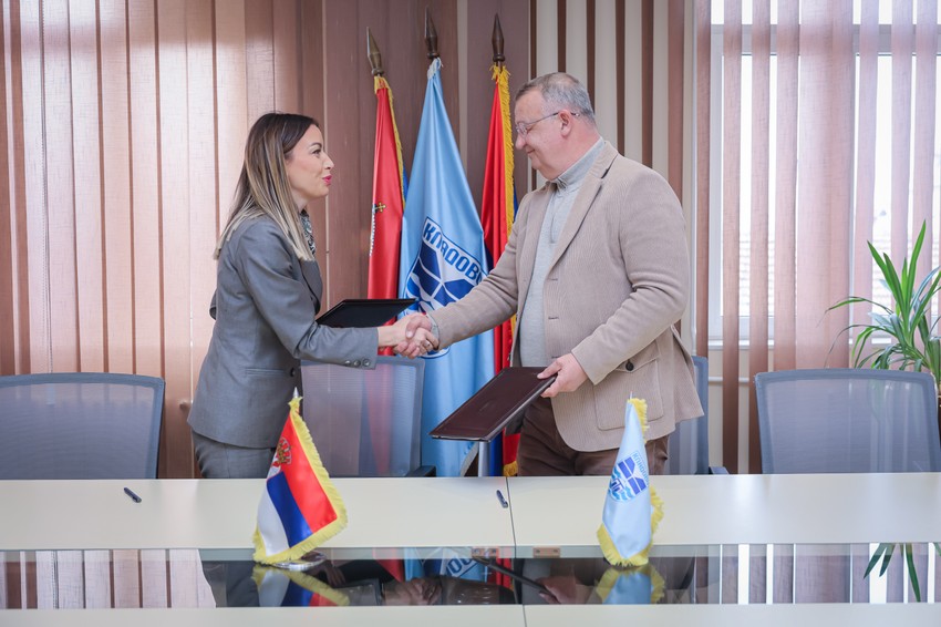 Mesarovićeva potpisala ugovor o finansiranju druge faze projekta za bazen u Kladovu