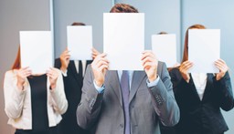 Czy upoważnienie do działania za nasze publiczne pieniądze obejmuje również działania głupie?