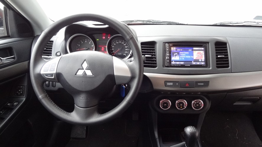 Mitsubishi lancer sportback