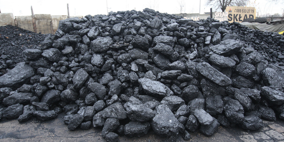 Ile trzeba czekać na węgiel? Czy jest dostępny?