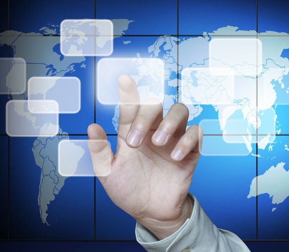 3. Pointless Game.
Jak sama nazwa mówi - jest to gra bez sensu, co zresztą zastrzegają sobie jej twórcy w opisie. Cała filozofia polega na tym, że należy położyć palec na ekranie. I po prostu go tam trzymać. Gracz dostaje punkt za każdą sekundę, a przegrywa, gdy oderwie palec od ekranu. Wielu użytkownikom, mimo bezsensowności gry, udało się nazbierać dużo punktów.