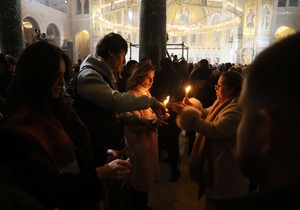 ponoćnu liturgija u Hramu