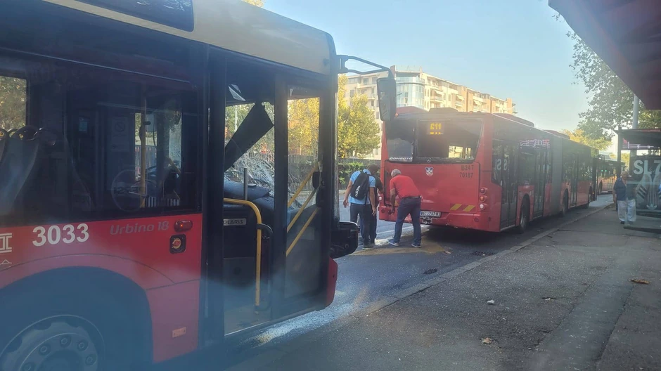 Sudar dva autobusa u Mihaila Pupina
