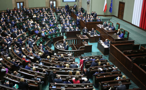 Sejm zlikwidował tzw. godziny karciane