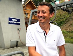 Zmiany w życiu Adama Małysza. Ma nowy samochód i... znowu skacze!