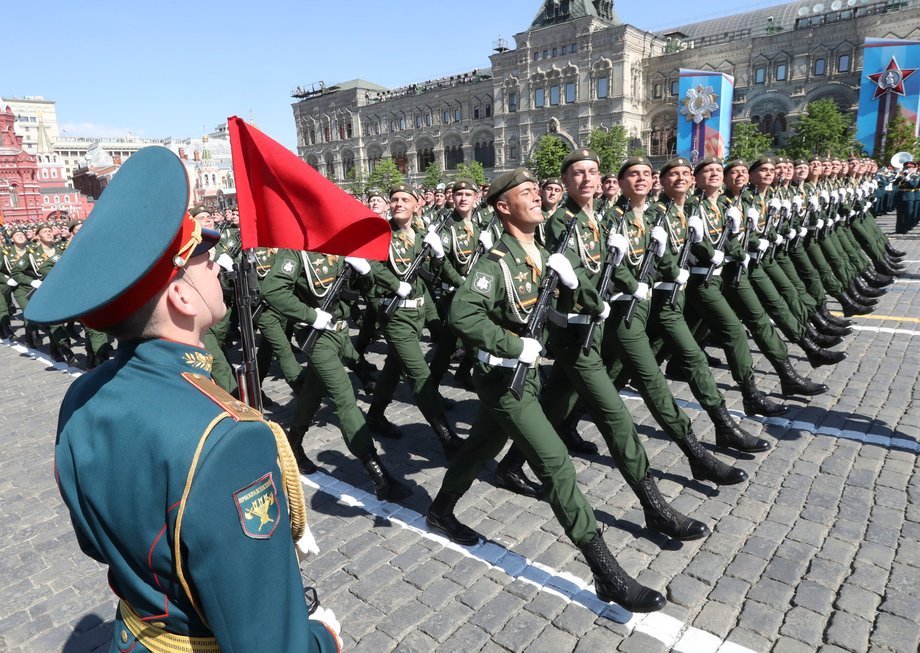 Russian servicemen take part in the Victory Day parade, marking the 71st anniversary of the victory over Nazi Germany in World War Two, at Red Square in Moscow, Russia, May 9, 2016.