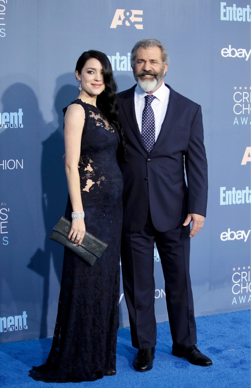 Sa 34 godine mlađom Rosalind čeka svoje deveto dete