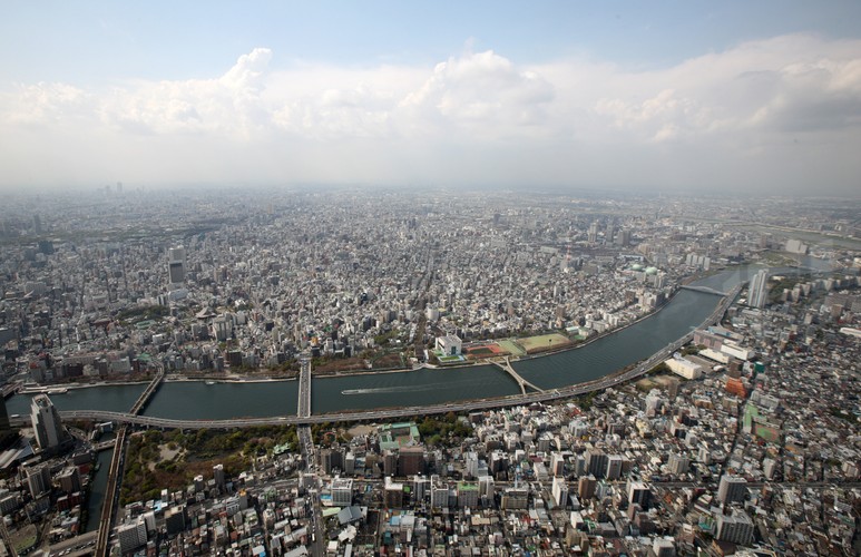 Widok z wieży telewizyjnej Tokyo Skytree na Tokio