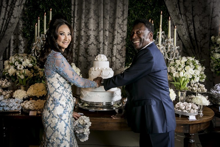 Edson Arantes do Nascimento i Marcia Cibele Aoki