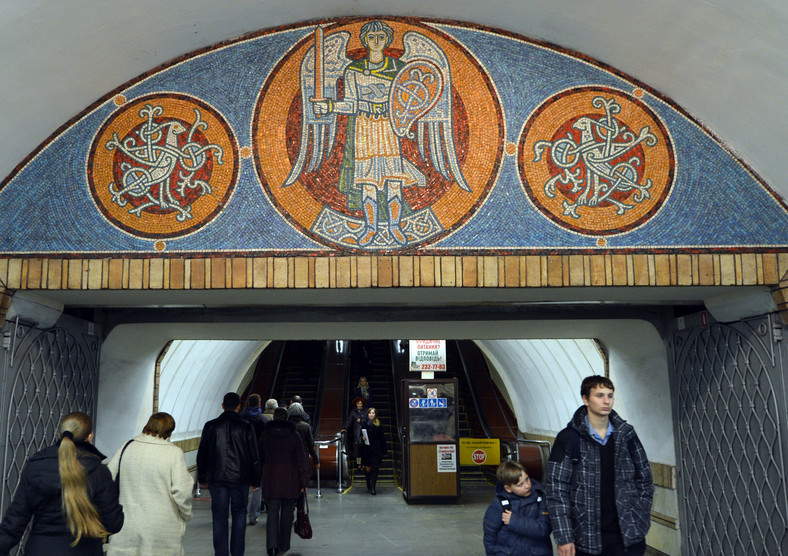 Mozaika w kijowskiej stacji metra. Ukraina. 2012 r.