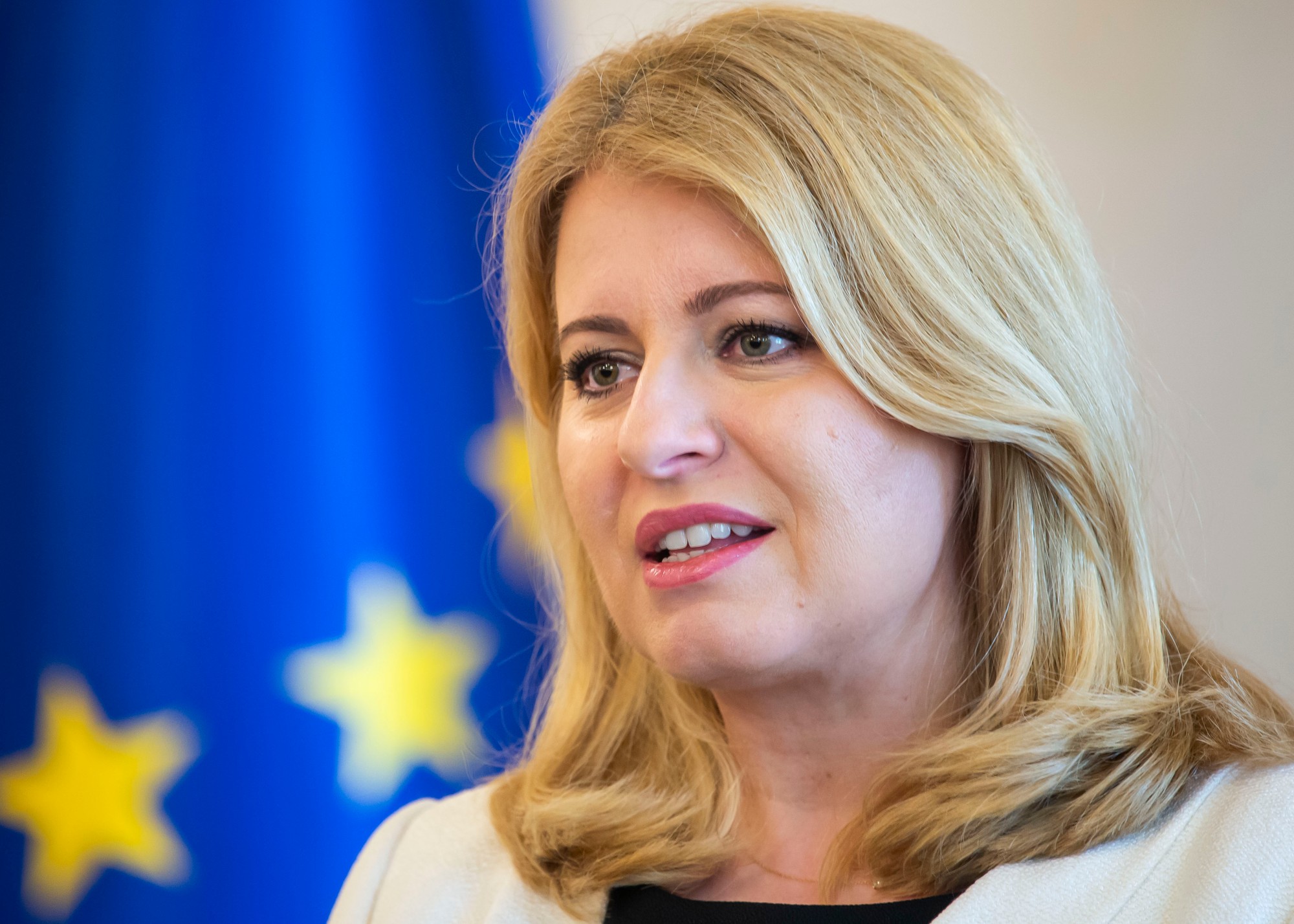 Bývalá prezidentka SR Zuzana Čaputová počas oficiálnej návštevy gréckej prezidentky Kateriny Sakellaropulovej v Prezidentskom paláci v Bratislave.