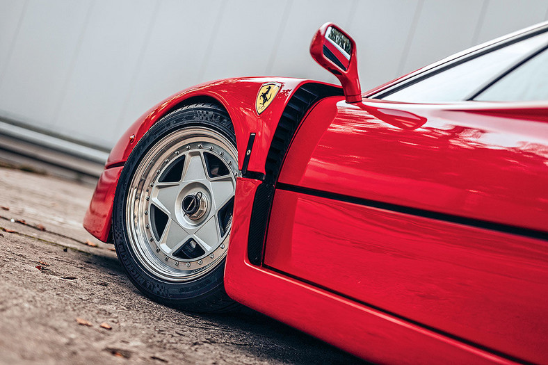 Ferrari F40 czy Porsche 959 który klasyk szybszy?