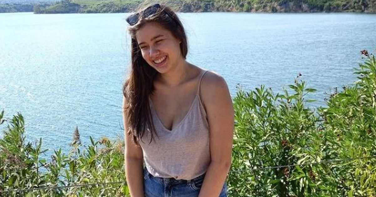 Grecia: funeral de una mujer británica brutalmente asesinada.  Su hija vio todo
